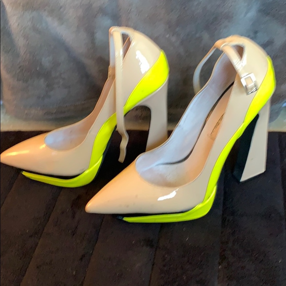 Jeffrey Campbell high heel pump sz 10